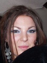 Person who looks like Gloria Estefan