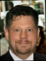 Person who looks like David Denman