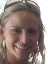 Person who looks like Julie Benz