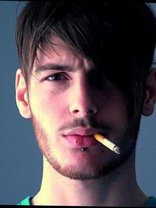 Person who looks like Josh Hartnett