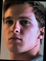 Person who looks like Brad Pitt