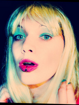 Person who looks like Courtney Love