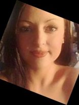 Person who looks like Rose McGowan