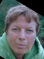 Person who looks like Marlo Thomas