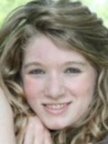 Person who looks like Linda Cardellini