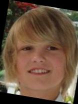 Person who looks like Cole & Dylan Sprouse