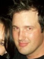 Person who looks like Jason Dohring