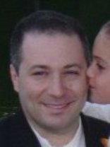 Person who looks like Tony Shalhoub