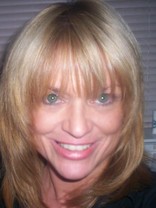 Person who looks like Cheryl Tiegs