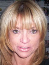 Person who looks like Cheryl Tiegs