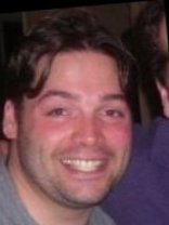 Person who looks like David Charvet