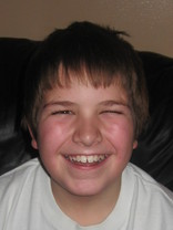 Person who looks like Jonathan Lipnicki