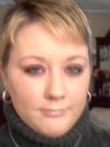 Person who looks like Kaley Cuoco