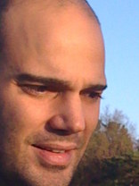 Person who looks like Billy Zane