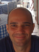 Person who looks like Billy Zane