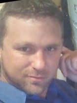 Person who looks like Justin Bruening