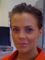 Person who looks like Elizabeth Berkley