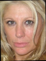 Person who looks like Elizabeth Perkins