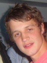 Person who looks like Breckin Meyer