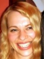 Person who looks like Jeri Ryan