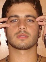 Person who looks like David Charvet