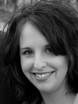 Person who looks like Kimberly McCullough