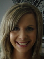 Person who looks like Kristen Bell