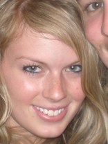 Person who looks like Melissa Joan Hart