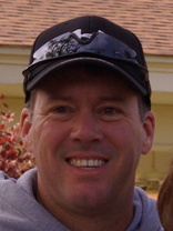 Person who looks like Dennis Quaid