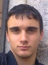 Person who looks like Liev Schreiber