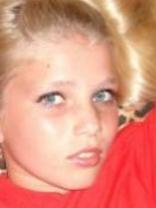 Person who looks like Taylor Swift