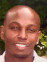 Person who looks like Marlon Wayans