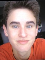 Person who looks like Scott Mechlowicz