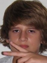 Person who looks like Josh Hutcherson