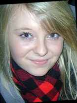 Person who looks like Anna Faris