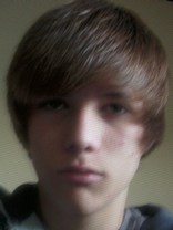 Person who looks like Justin Bieber