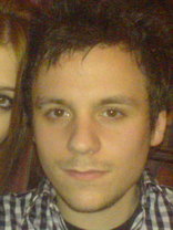 Person who looks like Breckin Meyer