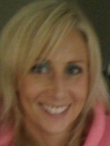 Person who looks like Lisa Kudrow