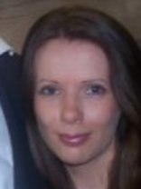 Person who looks like Kari Wuhrer