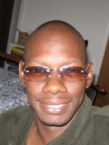Person who looks like Dave Chappelle