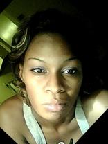 Person who looks like Mary J. Blige