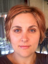 Person who looks like Carrie-Anne Moss