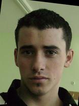 Person who looks like Bobby Cannavale