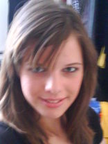 Person who looks like Anna Faris