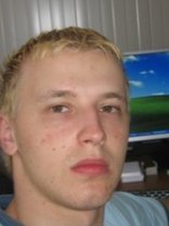 Person who looks like David Tom