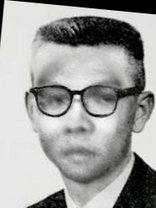 Person who looks like Woody Allen