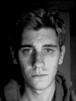 Person who looks like Jake Gyllenhaal