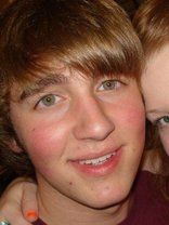 Person who looks like Benjamin McKenzie