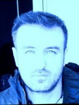 Person who looks like Pierce Brosnan