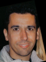 Person who looks like David Schwimmer